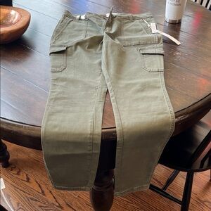 Women’s Caslon cargo skinny pants, size 29, new